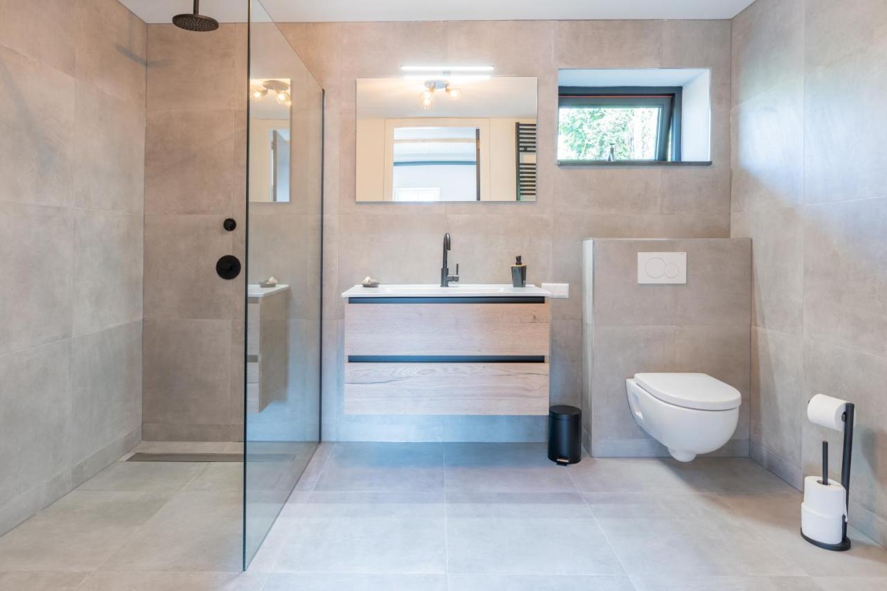 B&B De Bommelhoeve Wadenoijen Екстериор снимка